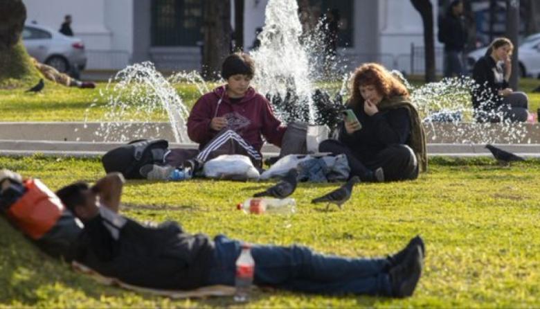 Mundial, frío y crisis: el de Güemes fue un feriado 'moderado' en todo el país