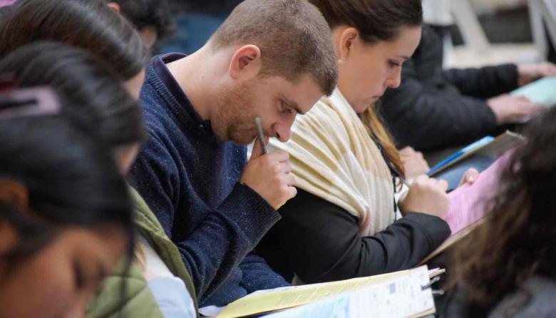 Miles de profesionales participaron del primer Examen de Residencias Bonaerenses
