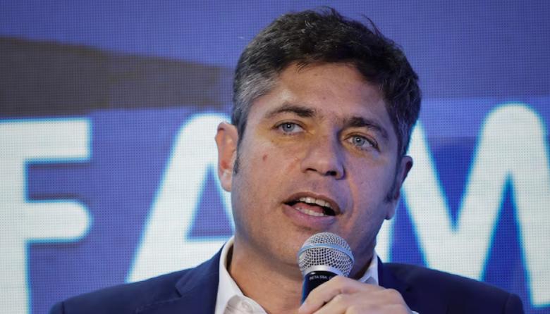 Kicillof se pliega a otras provincias para reclamar fondos y denunciar que Luis Caputo le frena obras