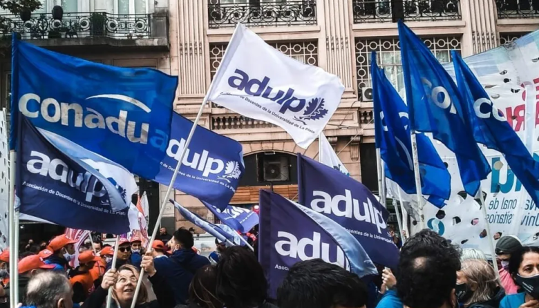 Gremios universitarios lanzaron una advertencia para el segundo cuatrimestre