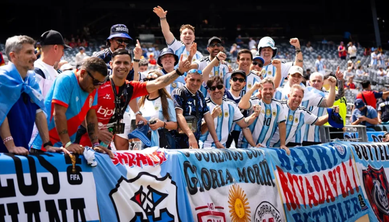 Los argentinos que viajaron a la final del Mundial demandaron 58 millones de dólares