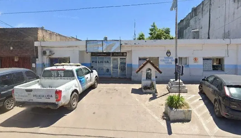 Prohíben alojar detenidas en tres comisarías bonaerenses por graves violaciones a los derechos humanos