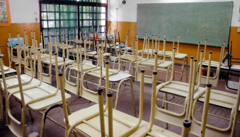 Un paro doble pone en riesgo la vuelta a clases tras las vacaciones de invierno
