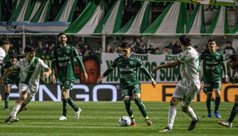 Los errores le costaron caro a Sarmiento: perdió con Banfield y sigue sin sumar
