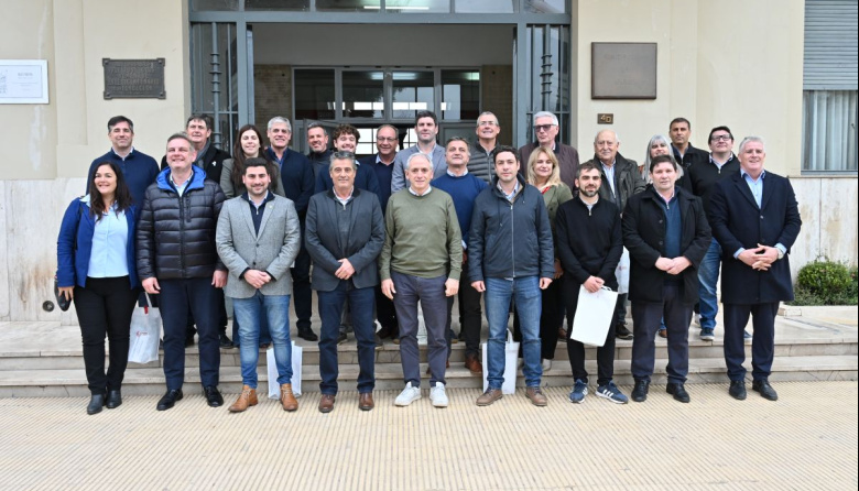 Con presencia de la región, se reunió el Foro Regional de Intendentes en Lobos