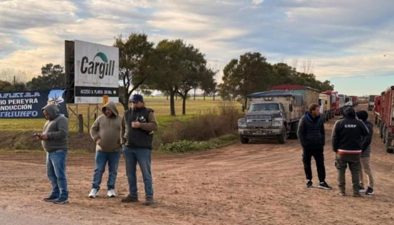 Arribeños: Tras el comunicado del Municipio, Cargill y transportistas dieron su versión