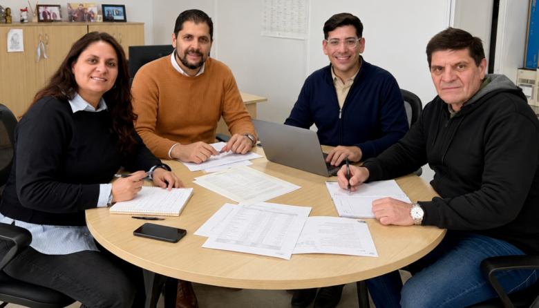 Paolizzi y Monserrat anunciaron un aporte provincial de más de 100 millones de pesos para las escuelas