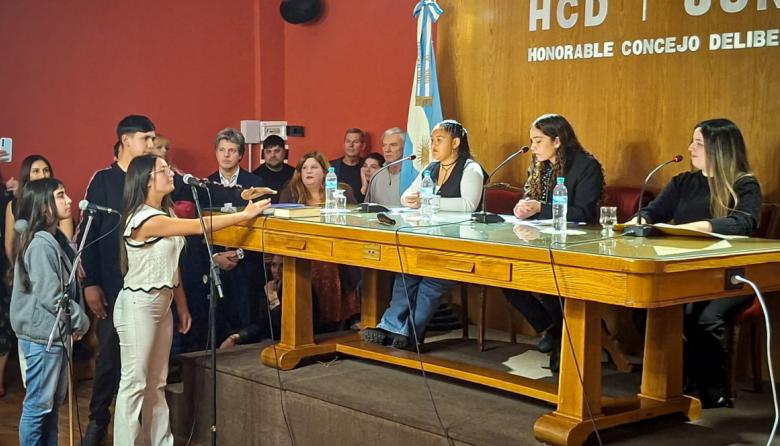 Juraron los nuevos parlamentarios estudiantiles en Junín