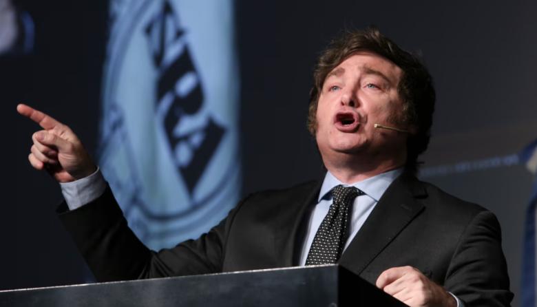Milei vuelve a caer: qué lugar ocupa en el nuevo ranking de presidentes de América Latina