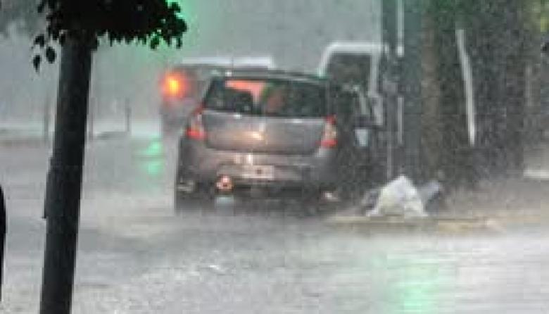 Diluvió en Junín y hay media provincia bajo alerta naranja por ráfagas de viento y posible granizo