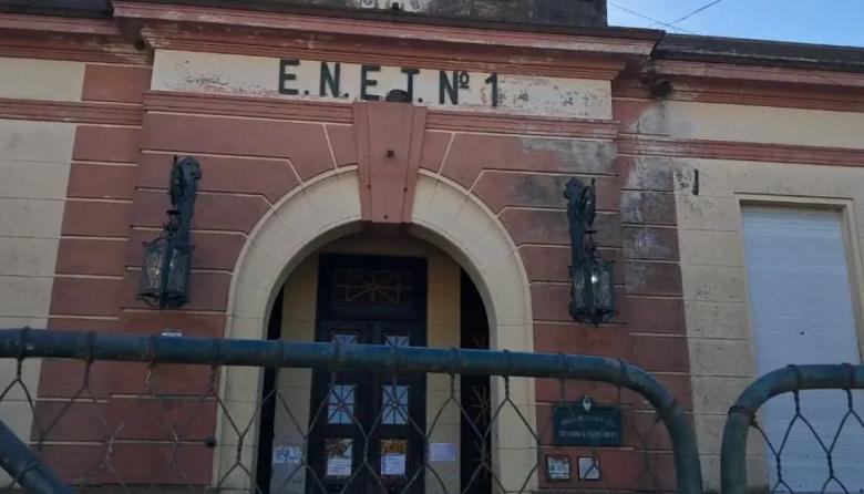 Bragado: Tras la estafa, los estudiantes de la ENET podrán concretar finalmente su viaje