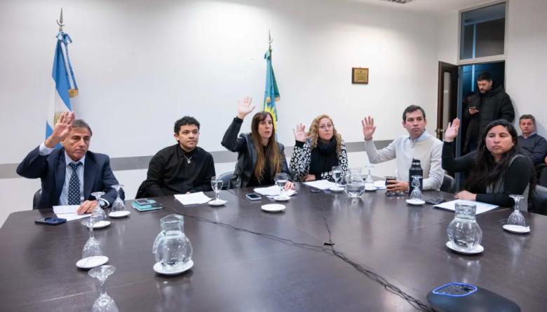 La Ley Ema avanza en Diputados: buscan prevenir la violencia digital en las escuelas