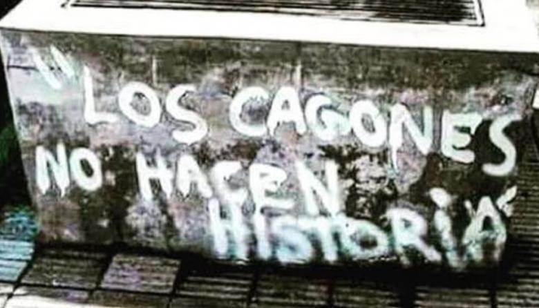 Fuerte mensaje de Coudet tras la derrota de River: "Los cagones no hacen historia"
