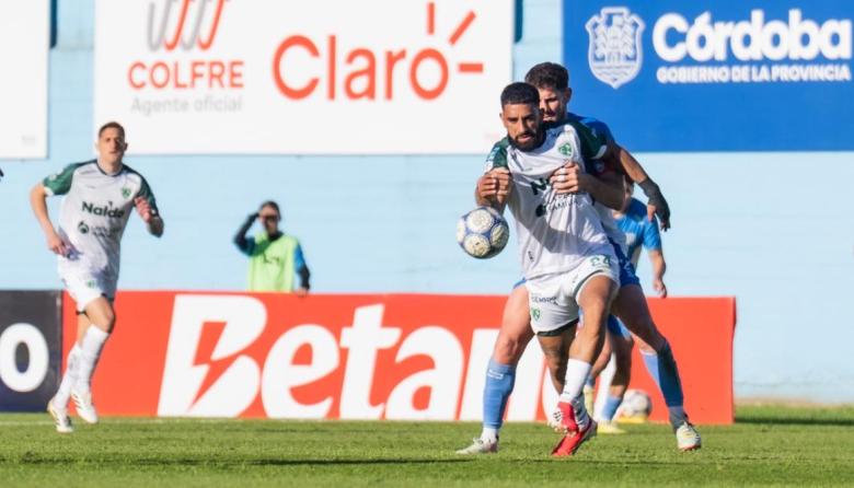 Sarmiento metió tres puntos de oro que son un auténtico tanque de oxígeno
