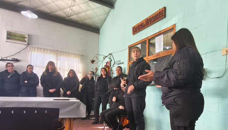 Capacitación sobre traslado y custodia de detenidas en la Alcaidía Penitenciaria Junín