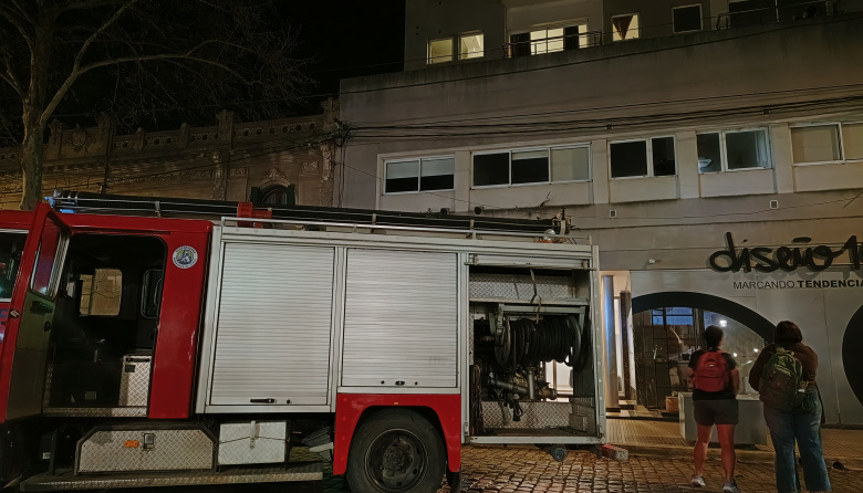 Bomberos de Junín combatieron cuatro siniestros en una jornada marcada por el fuego