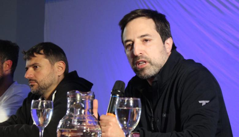 Kreplak:”Tenemos que hacer el esfuerzo para sacar a Milei del lugar en donde está”