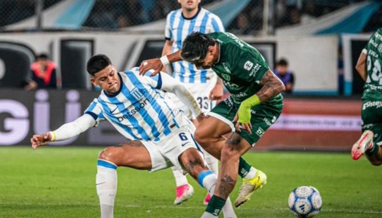 Sarmiento no tuvo una buena noche y perdió con Racing en Avellaneda
