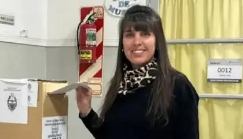 Siguen las fugas en LLA: una concejal de General Pinto pegó el portazo