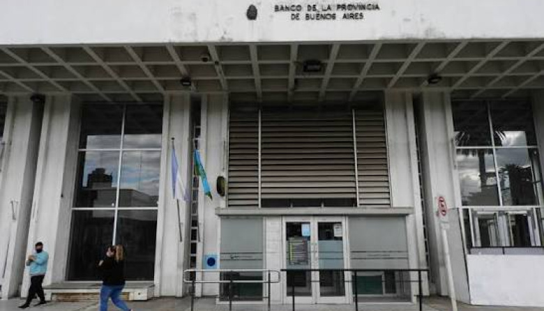 Por la visita del Papa y los feriados, los bancos estarán cinco días cerrados
