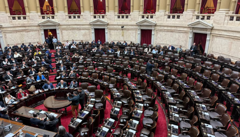 Diputados: por qué se cayó la sesión para derogar el DNU 70 y qué negoció Milei