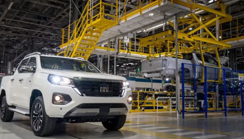 Stellantis frena la producción de sus pick-ups en Córdoba por la caída de la demanda