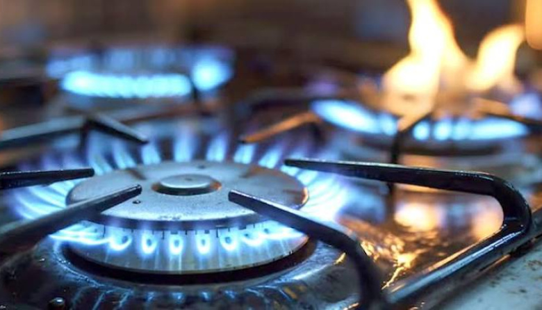 Prorrogan los subsidios a las tarifas de gas y electricidad en todo el país