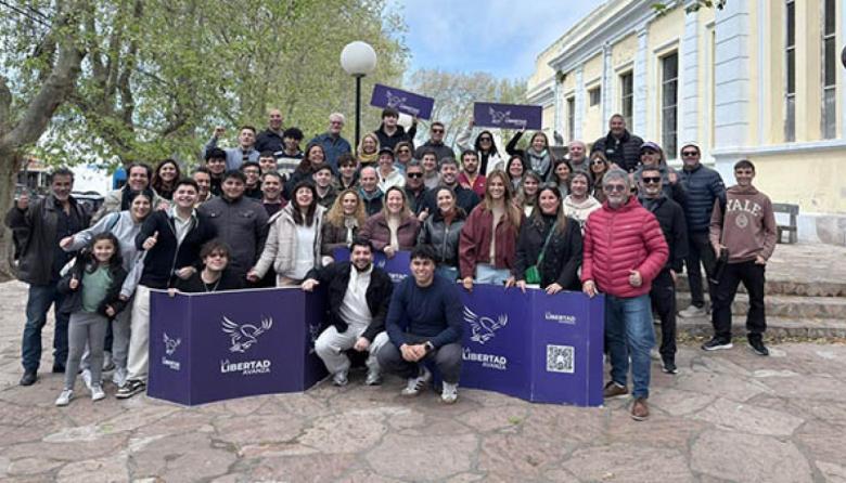 La Libertad Avanza realizó una campaña de afiliación en los 135 municipios bonaerenses