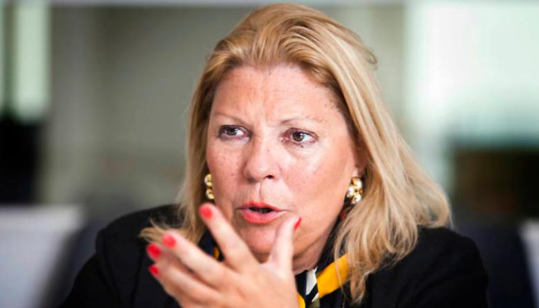 La ex diputada nacional Elisa Carrió denunció penalmente al Presidente Javier Milei