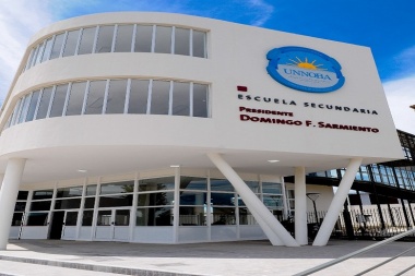 Se inaugura el edificio  donde funcionará la  escuela secundaria de la UNNOBA