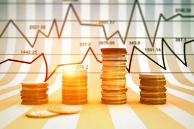 Las naftas, el dólar y el riesgo país: todo sube