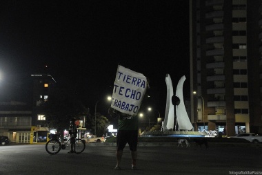 La lucha de los “sin techo” en Junín: el acceso  a la vivienda y la gestión de no hacer nada
