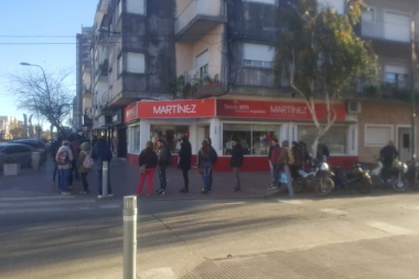 Larga cola por un trabajo