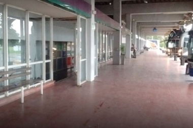 Pergamino: encuentran un feto en el baño de un colectivo