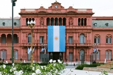 La cuenta de la Casa Rosada se despidió con un pasaje bíblico y generó rechazos
