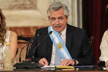 Alberto Fernández dispuso la doble indemnización por 180 días