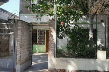 Robaron 5 millones de pesos de una vivienda en plena mañana