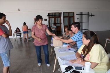 En El Triunfo y Roberts se presentaron candidatos a delegados municipales