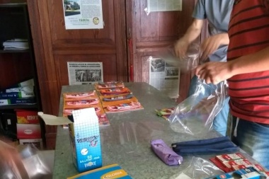 La Organización Social Don Ito entregó más de 130 kits escolares
