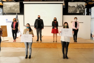 Enfermeras universitarias recibieron sus diplomas de la UNNOBA