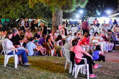 Este domingo “La Peña” regresa a puro festejo