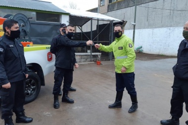 Internos de la UP 49 repararon una camioneta de Bomberos