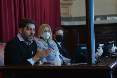 El jefe de Gabinete de ministros se fue “decepcionado” con la oposición
