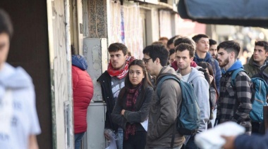 El Gobierno prorrogó el cobro de la prestación por desempleo hasta fin de mayo