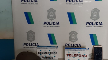 Un menor fue detenido por robarle un teléfono a un no vidente