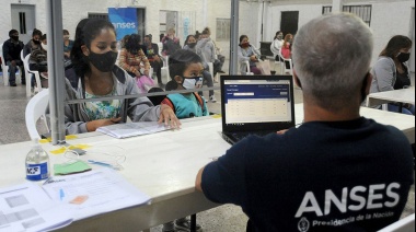 Vuelta a la presencialidad de los trabajadores estatales: qué pasa con los no vacunados