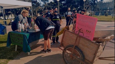 Recicladores vuelven hoy a la plaza 25 de Mayo