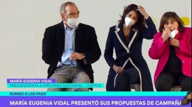 El desagradable gesto de Fernando Iglesias durante un acto de Vidal