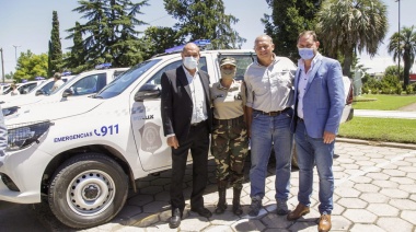 Lincoln recibió dos móviles para el Comando de Prevención Rural 