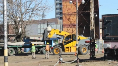 Avanza la obra del puente peatonal de calle Rivadavia